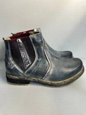 BedStu Distressed Blue Leather Boot